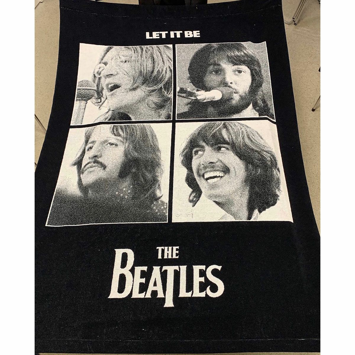 Beatles tapestry “Let it be” [The Beatles] 50th anniversary products released.